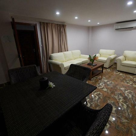 เดอะ เพรสซิเดนท์ โฮเต็ล Apartment นาดี ภายนอก รูปภาพ