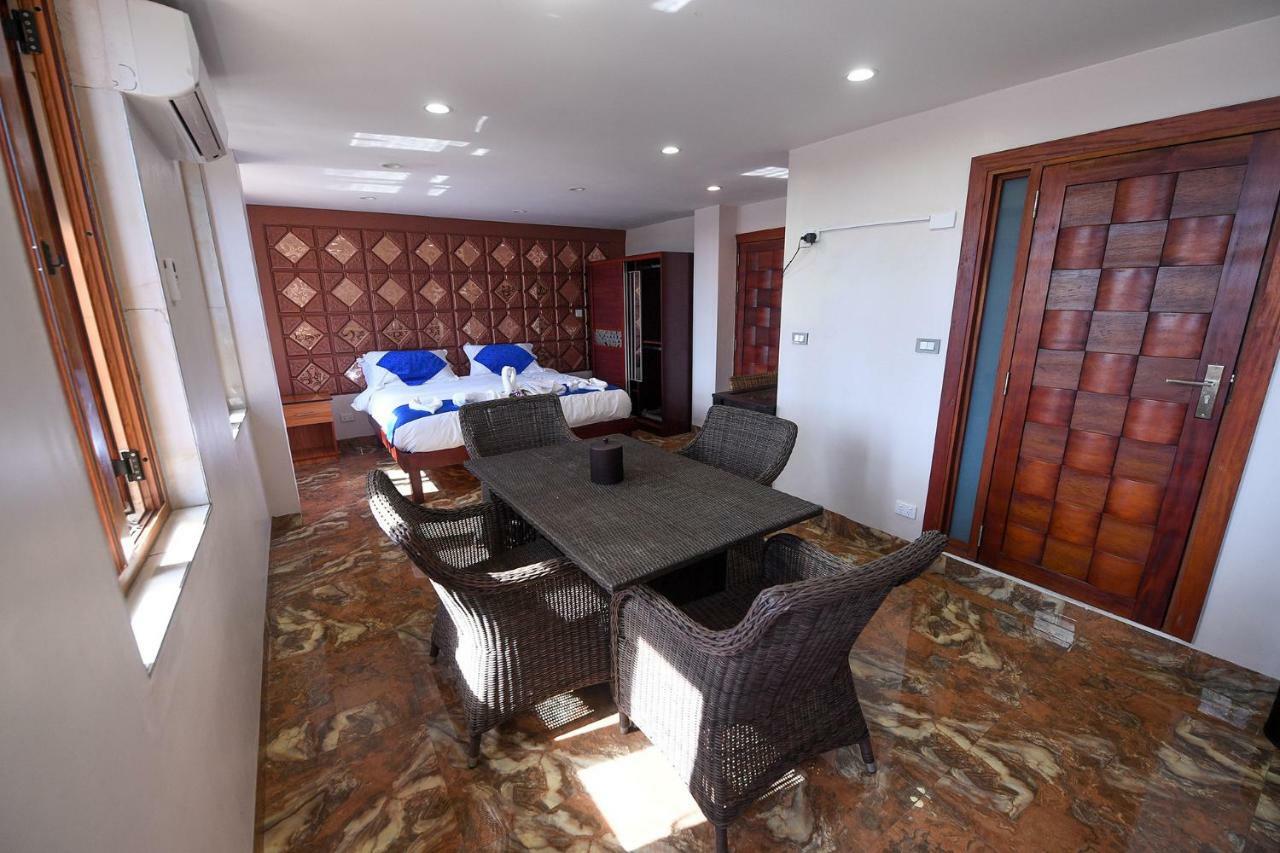 เดอะ เพรสซิเดนท์ โฮเต็ล Apartment นาดี ภายนอก รูปภาพ