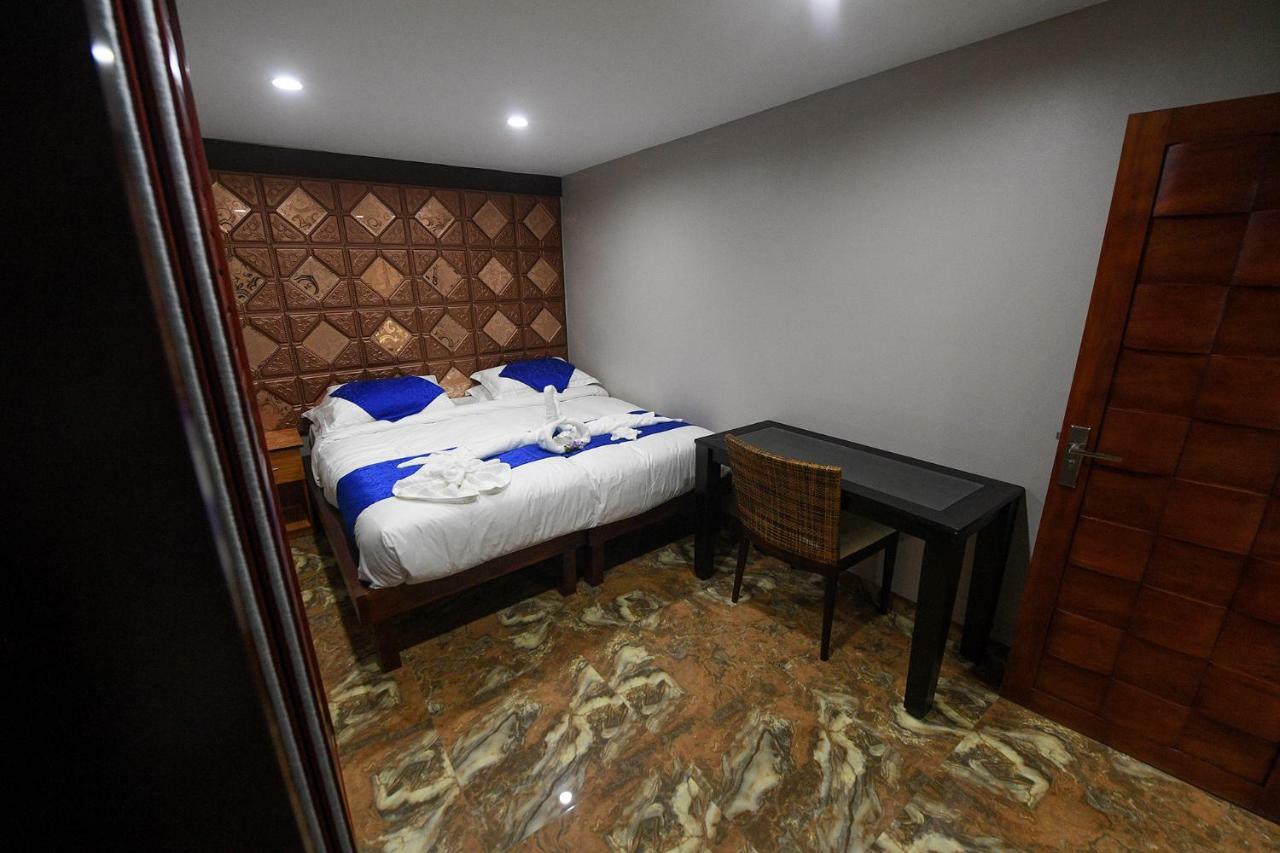 เดอะ เพรสซิเดนท์ โฮเต็ล Apartment นาดี ภายนอก รูปภาพ