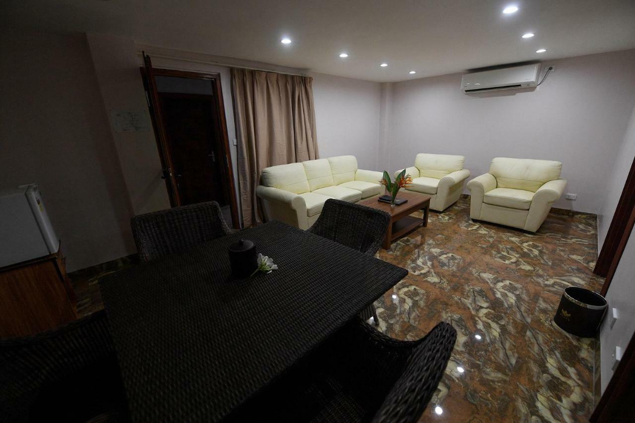 เดอะ เพรสซิเดนท์ โฮเต็ล Apartment นาดี ภายนอก รูปภาพ